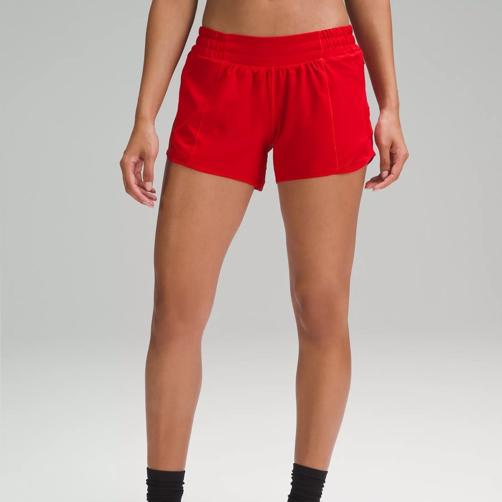 Lululemon NWT Hotty Hot Low-Rise Lined
Short 4" Dark Red Size 4